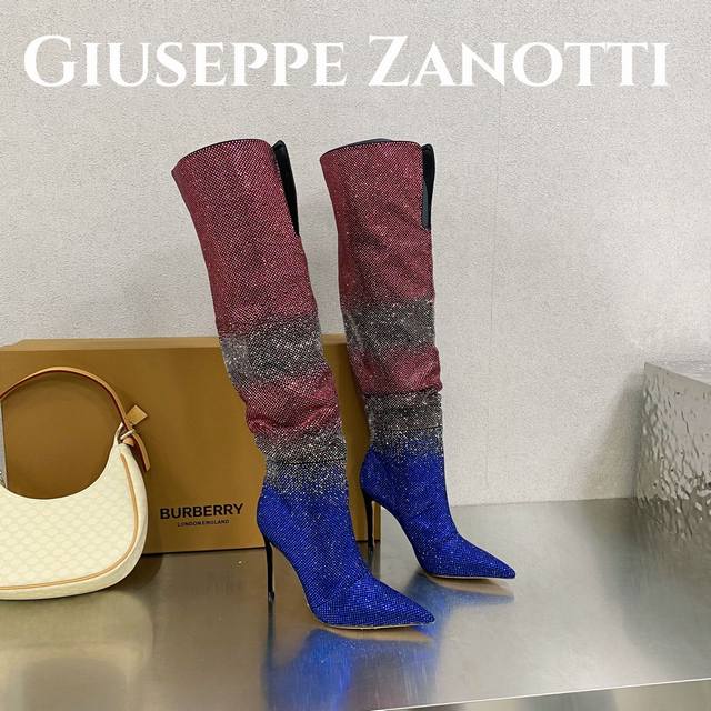 出厂价 Giuseppe Zanotti 朱塞佩 萨诺 秋冬新款 金属松垮及膝靴 朱塞佩 萨诺第 Giuseppe Zanotti 来自距离 Fellini'S